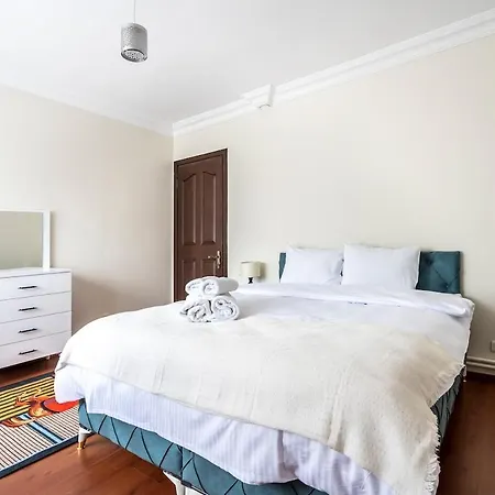 Huge 2br Flat 2 Minutes To Taksim Square Appartamento *