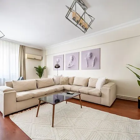 Huge 2br Flat 2 Minutes To Taksim Square Κωνσταντινούπολη