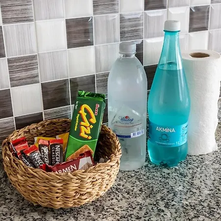 Huge 2br Flat 2 Minutes To Taksim Square *